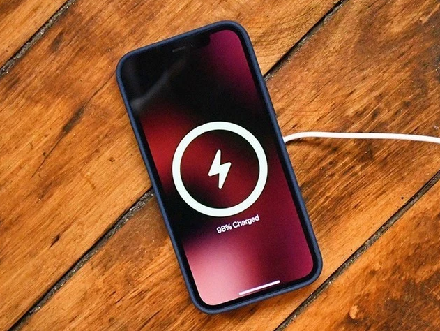 泸溪苹果手机维修分享iPhone 12可以随便充电吗 